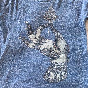 Lucky Brand Tops - Lucky Brand graphic tee Lucky Brand Tops - Lucky Brand graphic tee